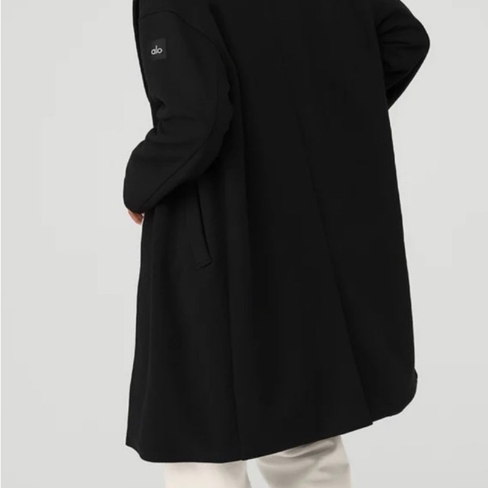 ALO Yoga Elegant Black Trench Coat
